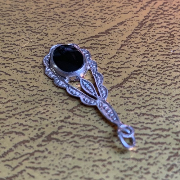 Small Gothic Vintage Black Silver pendant - Picture 6 of 9